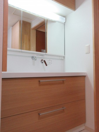 TOTOの水廻り設備で明るく使いやすい水廻りに TOTOの水廻り設備で明るく使いやすい水廻りに